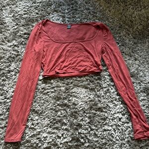 Pink-red cropped long sleeve